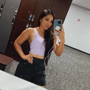 Meet your Posher, Angie